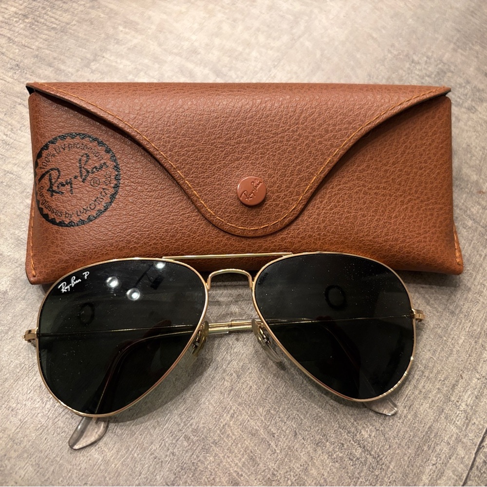 Ray-Ban Aviator Sunglasses with Case
